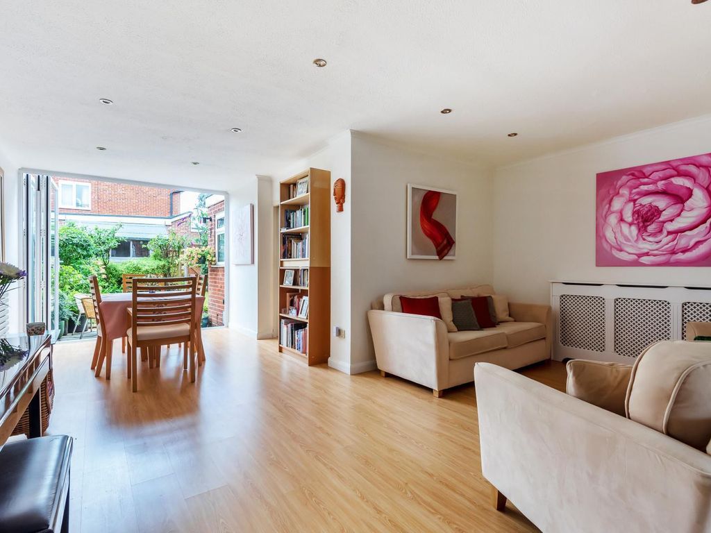 3 bed detached house for sale in 16B Esher Avenue, WaltonOnThames, Surrey KT12, £550,000 Zoopla