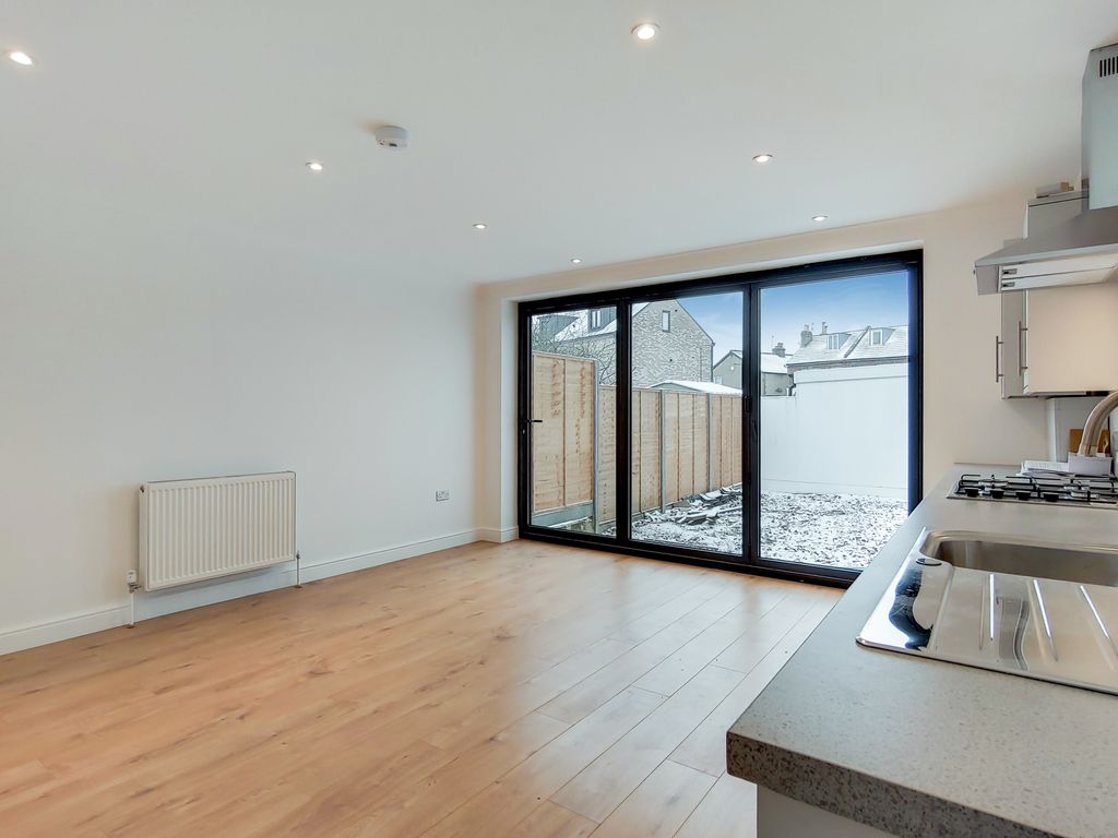 2 bed semidetached house for sale in Bramley Hill, South Croydon CR2