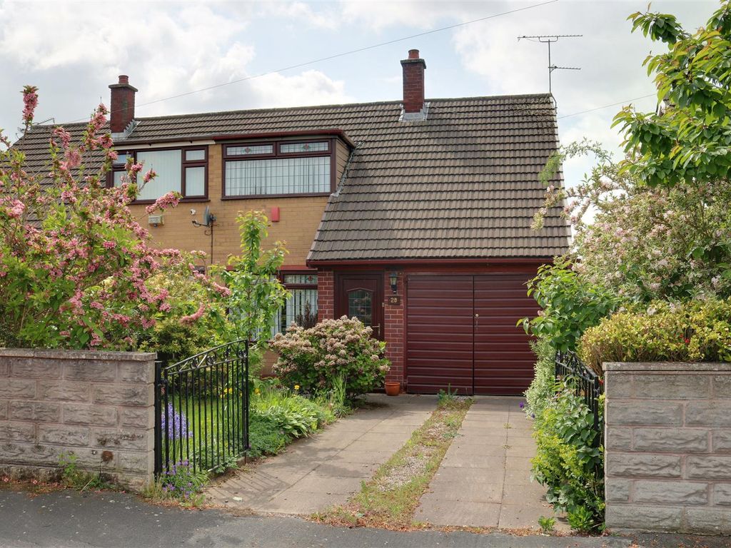 3 bed semidetached house for sale in Barratt Road, Alsager, StokeOn