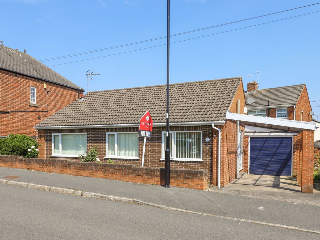 3 bed detached bungalow for sale in Seagrave Road, Sheffield S12, £