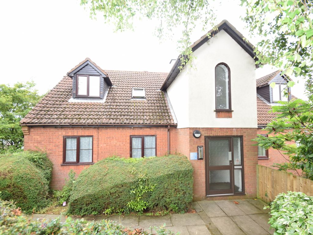 1 bed flat to rent in Gandon Vale, High Buckinghamshire HP13