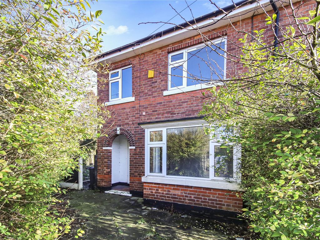 3 bed semidetached house for sale in White Avenue, Crewe, Cheshire CW2, £112,000 Zoopla
