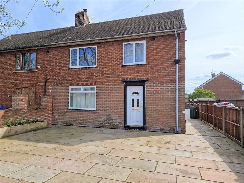 3 bed semidetached house to rent in Amanda Road, Harworth, Doncaster