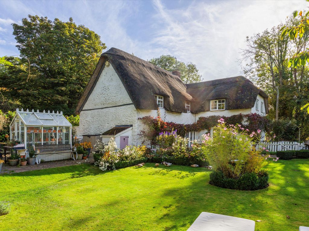 5 bed cottage for sale in Main Road, Ogbourne St. Andrew, Marlborough