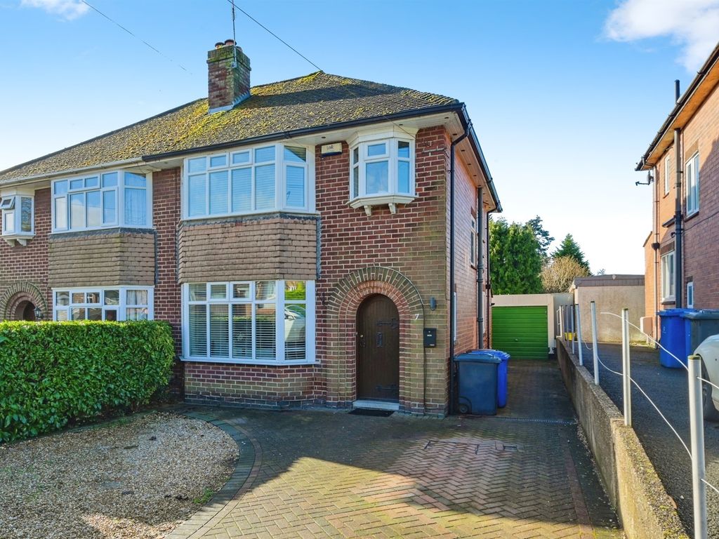 3 bed semidetached house for sale in Lawn Avenue, Allestree, Derby