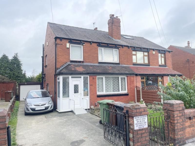 3 bed semidetached house for sale in Harehills Lane, Leeds LS9, £