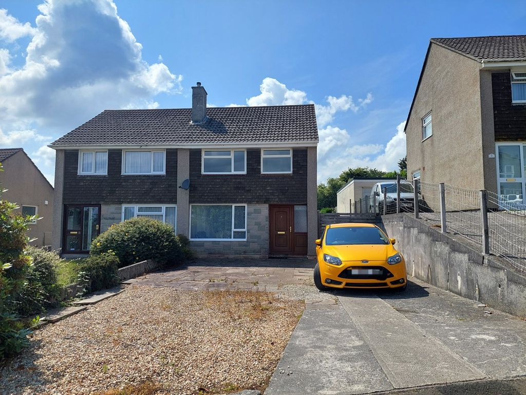 3 bed semidetached house for sale in Meadow Drive, Par, Par PL24, £239,950 Zoopla