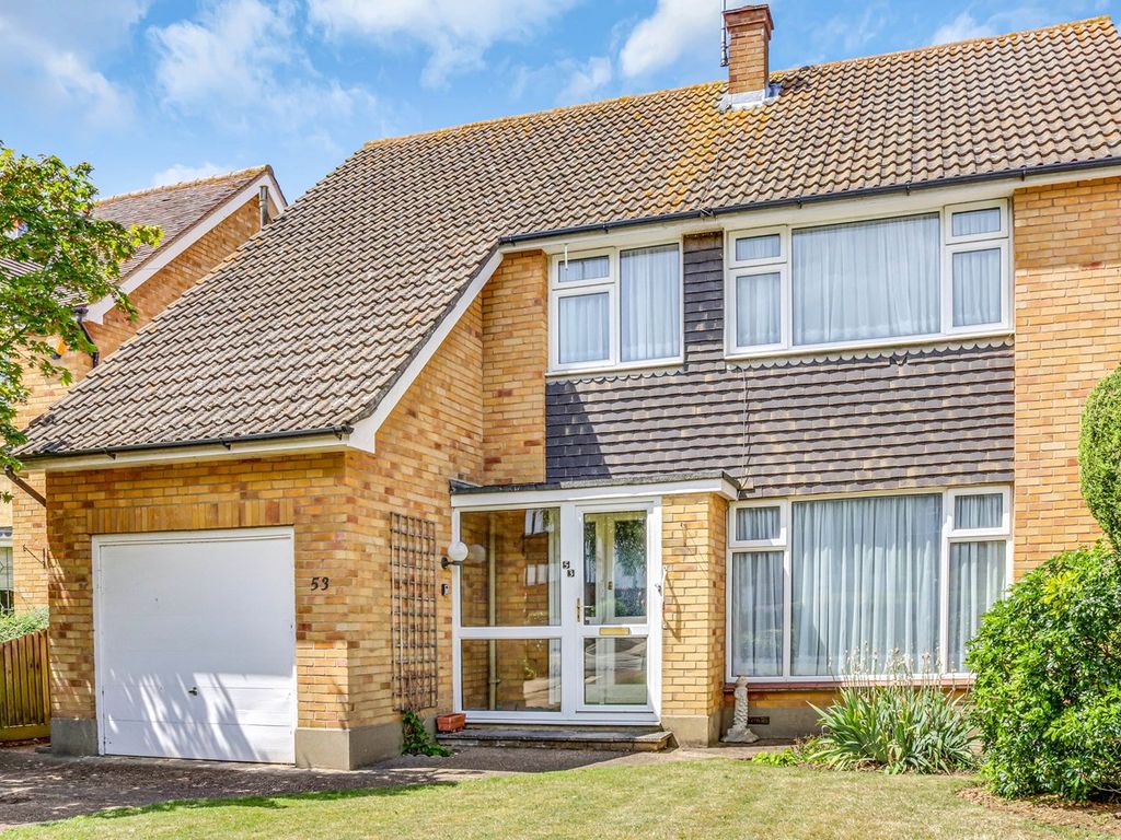 3 bed detached house for sale in The Broadway, Thorpe Bay SS1, £750,000