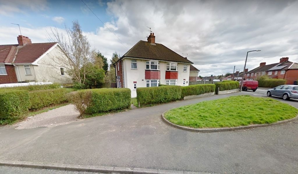 3 bed semidetached house to rent in Eva Road, Smethwick B68 Zoopla