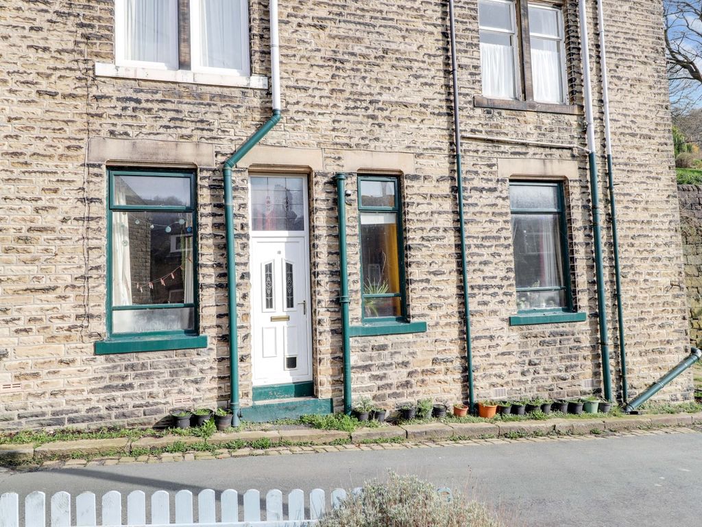 1 bed terraced house for sale in Lees Road, Hebden Bridge HX7, £125,000