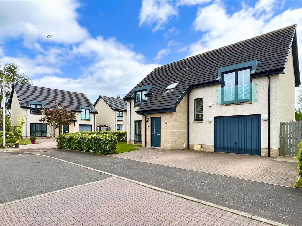 4 bed detached house for sale in Oakbank Crescent, Uddingston, Glasgow