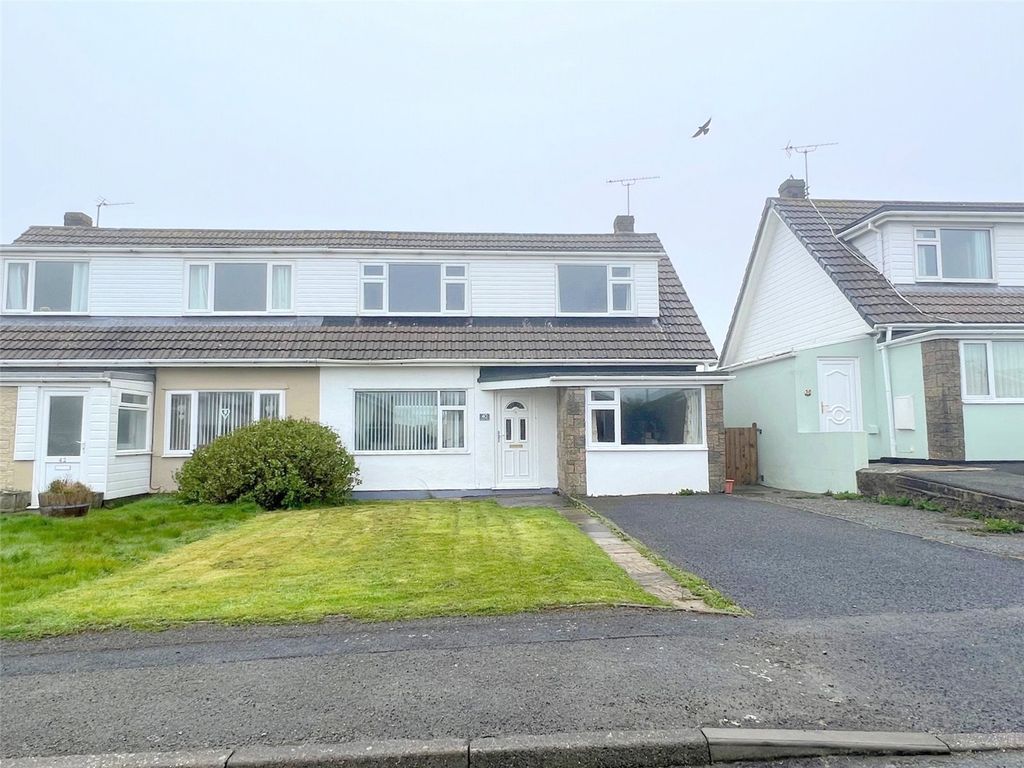 3 bed semidetached house for sale in St. Brides View, Roch SA62 Zoopla