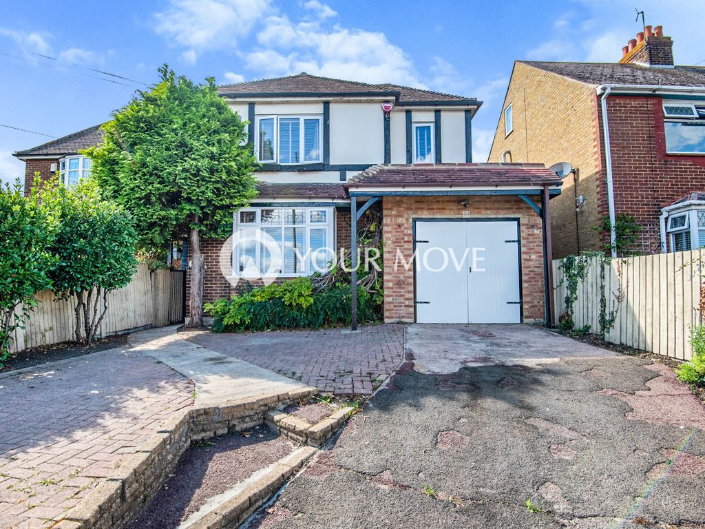 4 bed detached house for sale in Falcon Gardens, Minster On Sea