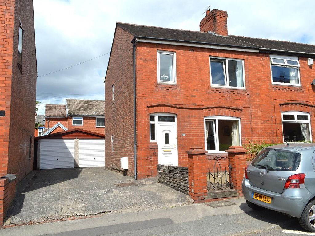 3 bed town house for sale in Fields New Road, Chadderton, Oldham OL9