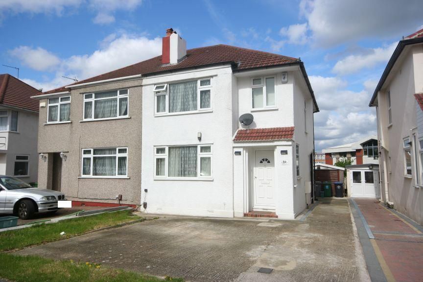 3 bed semidetached house to rent in Chapman Crescent, Harrow HA3 Zoopla