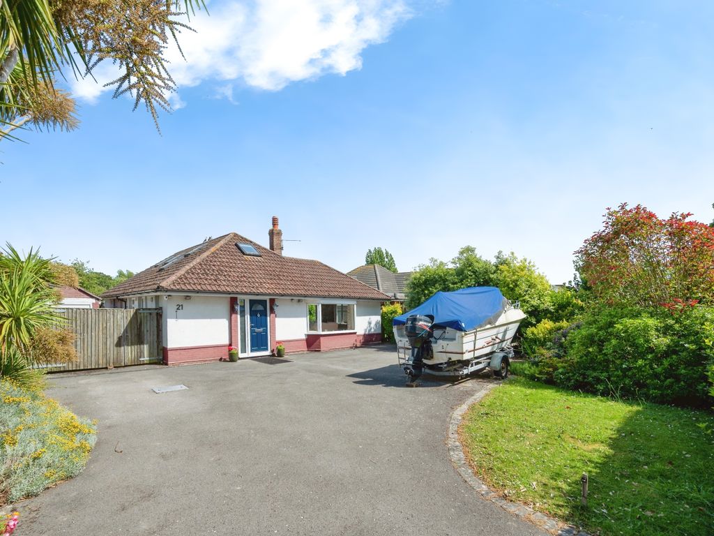 4 bed detached house for sale in Staunton Avenue, Hayling Island PO11