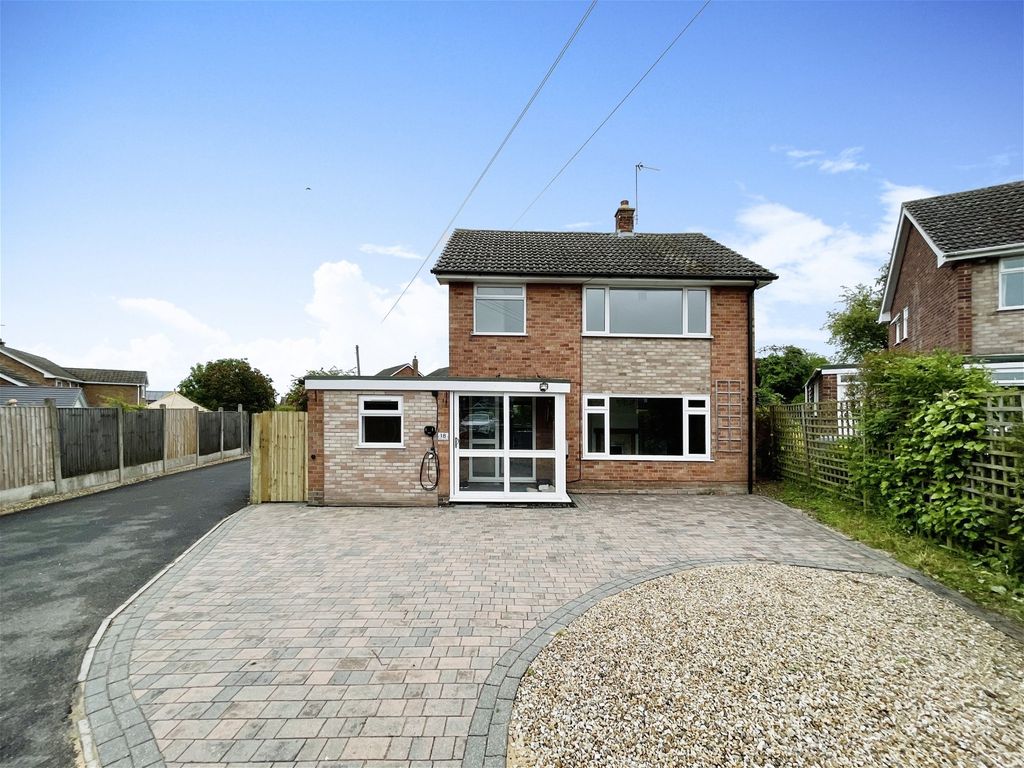 4 bed detached house for sale in Apple Tree Close, Southwell NG25 Zoopla