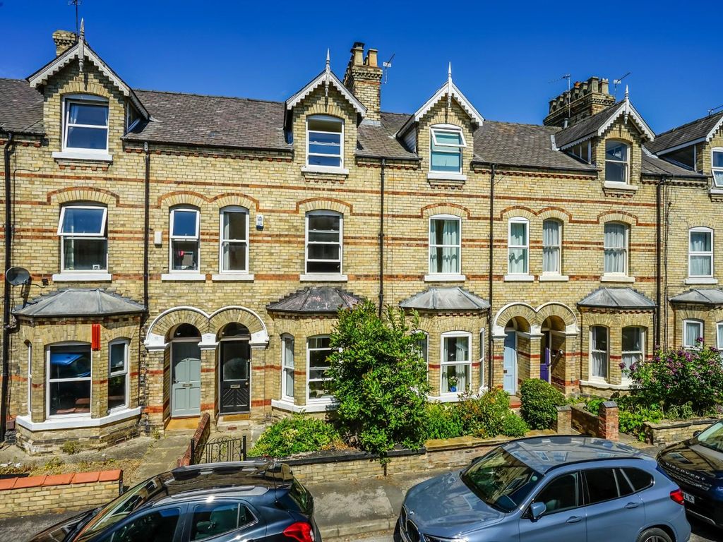4 bed town house for sale in Claremont Terrace, Off Gillygate, York YO31 Zoopla
