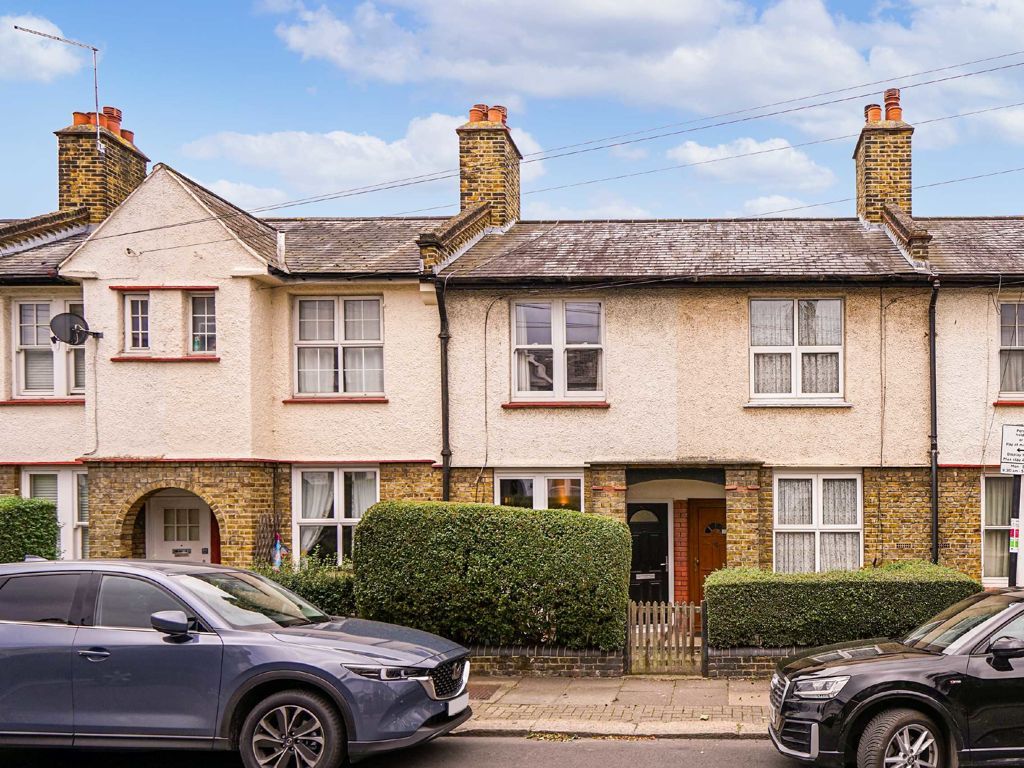 2 bed terraced house for sale in Cowick Road, London SW17, £625,000