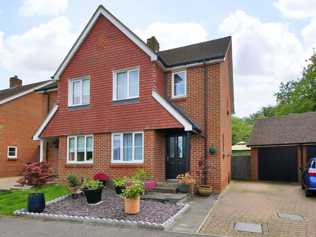 2 bed semidetached house for sale in Baxendale Way, Uckfield TN22 Zoopla