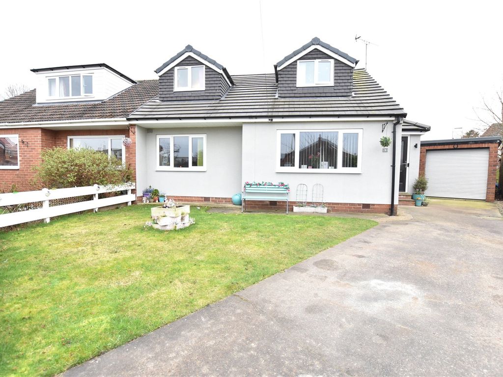 3 bed bungalow for sale in Lyndhurst View, Scholes, Leeds LS15 Zoopla