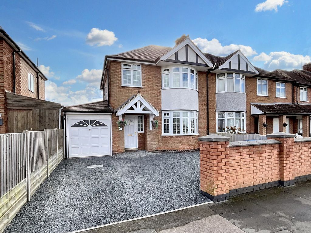 3 bed semidetached house for sale in Hillsborough Road, Glen Parva LE2