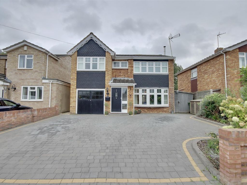 4 bed detached house for sale in Cutlers Lane, Stubbington, Fareham