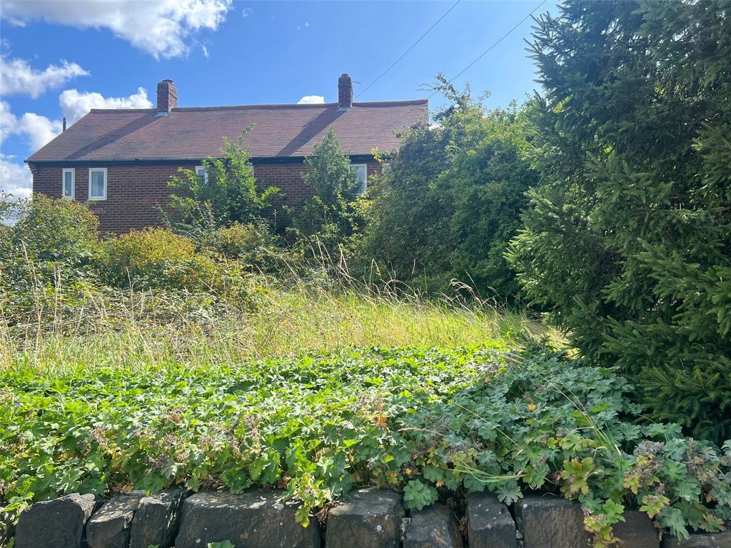 2 bed semidetached house for sale in New Road, Middlestown, Wakefield