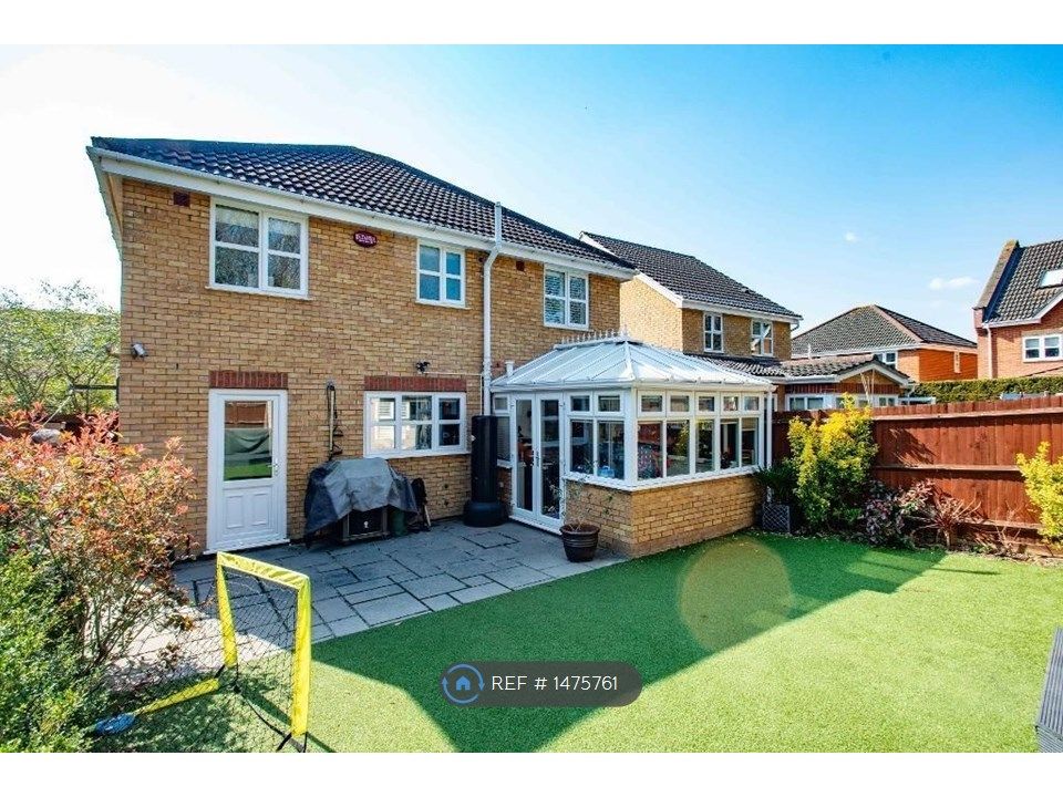 4 bed detached house to rent in Holywell Close, Orpington BR6 Zoopla