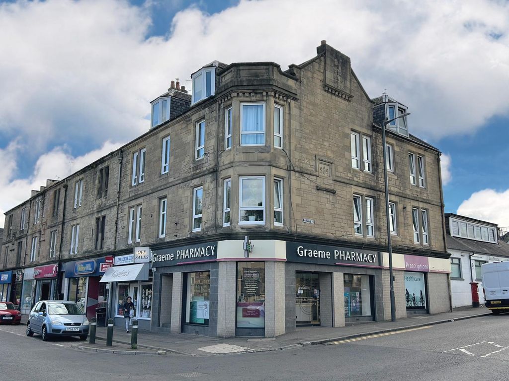 2 bed flat for sale in Union Road, Camelon FK1, £69,995 Zoopla