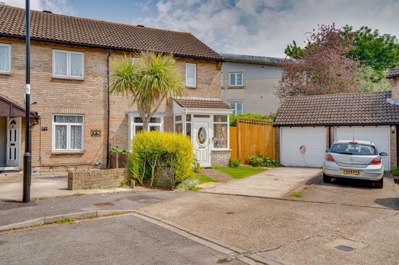 3 bed semidetached house for sale in Morley Close, Southampton SO19 Zoopla