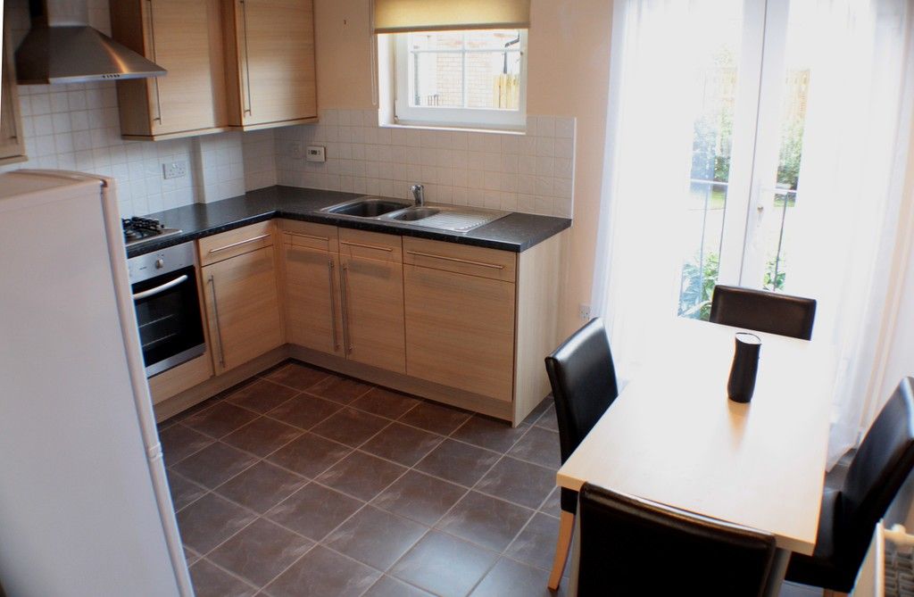 2 bed flat to rent in Leyland Road, Bathgate EH48 Zoopla