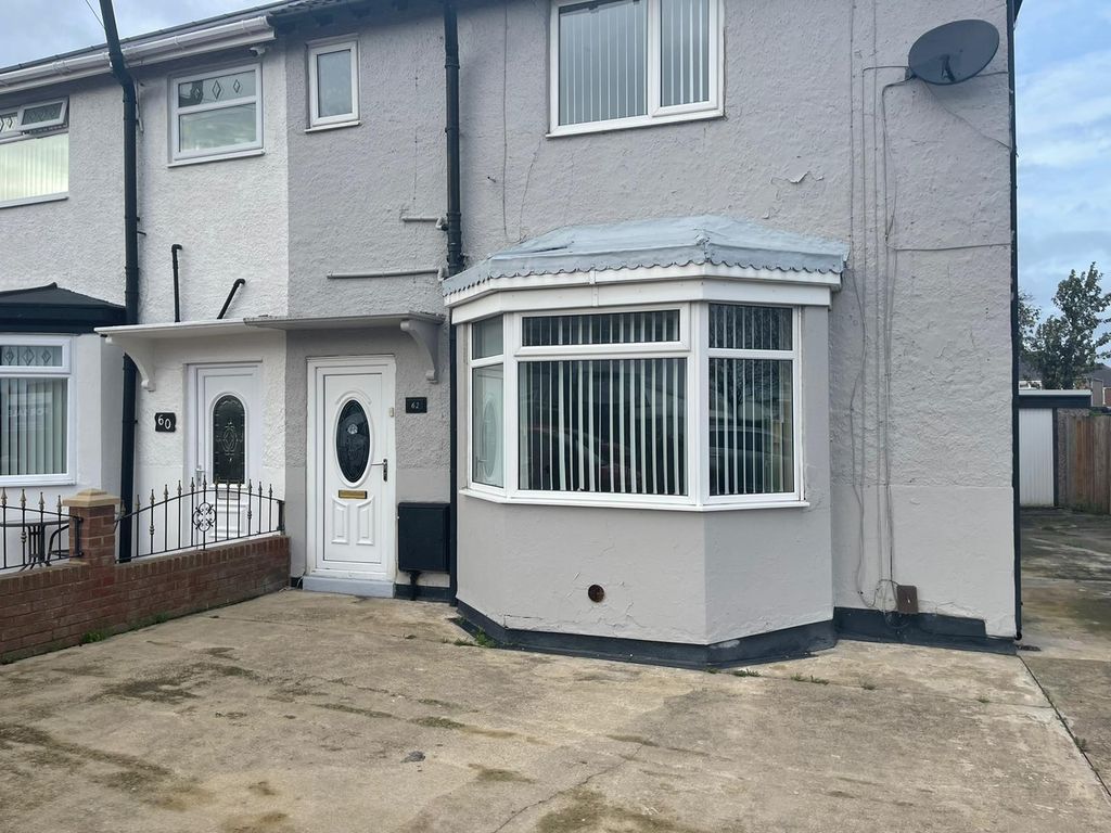 4 bed semidetached house for sale in 62 Sycamore Crescent