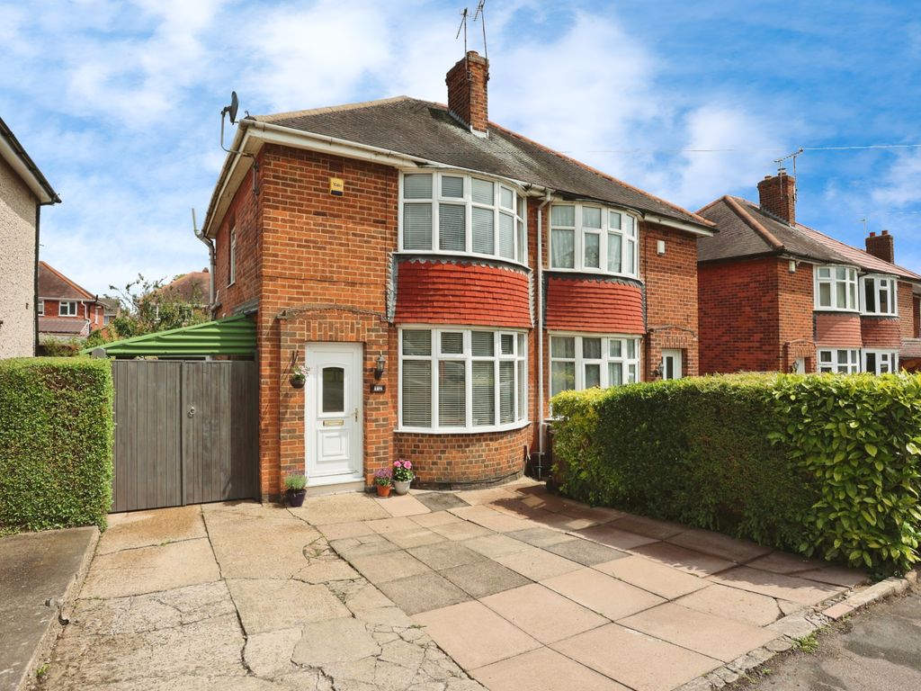 2 bed semidetached house for sale in Tuckers Road, Loughborough