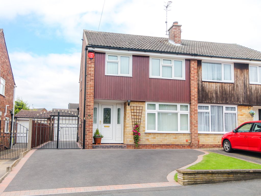 3 bed semidetached house for sale in Kent Road, Nottingham NG16, £