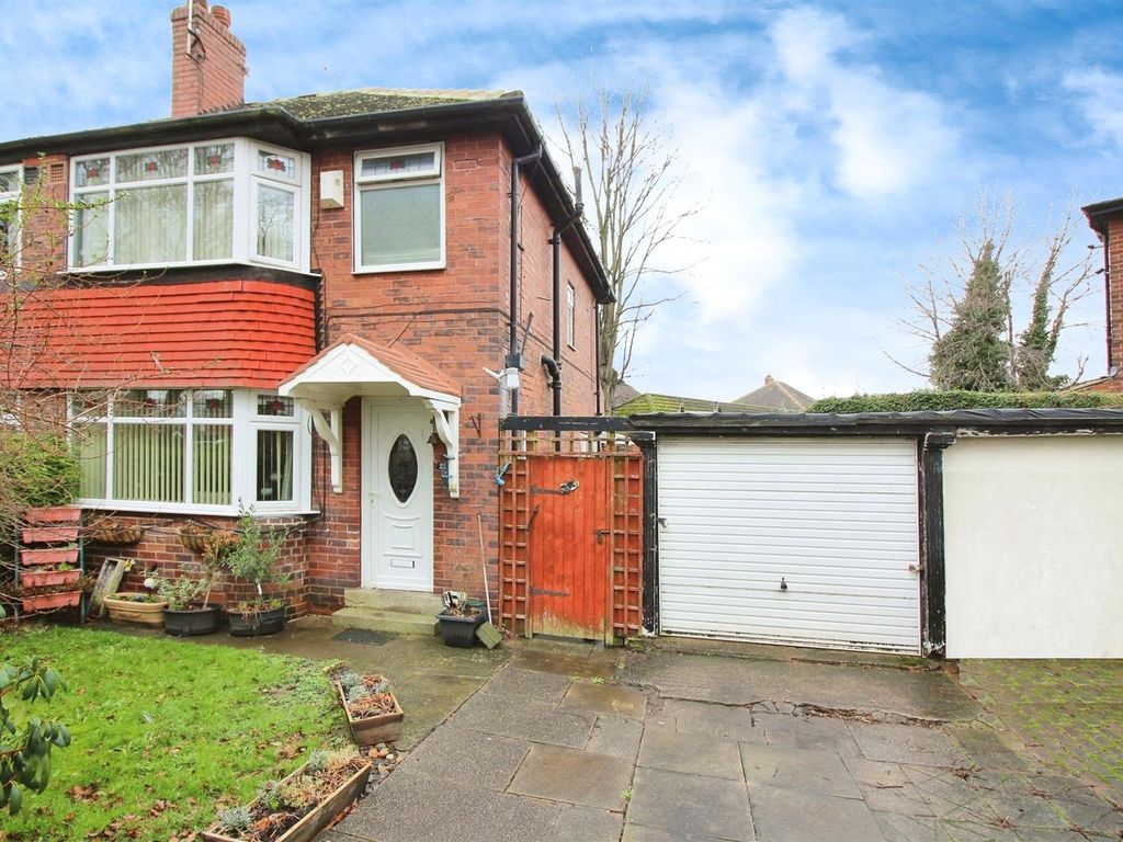 3 bed detached house for sale in Pendas Grove, Crossgates, Leeds LS15