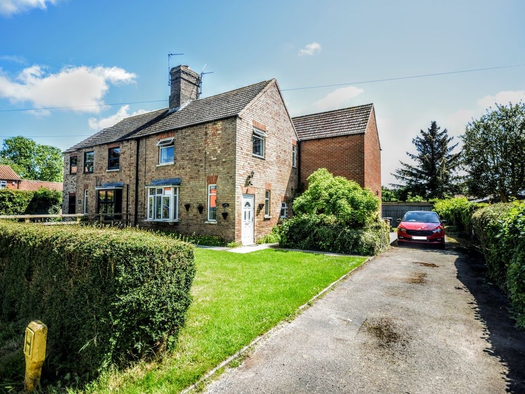 4 bed semidetached house for sale in Church Lane, Utterby LN11 Zoopla