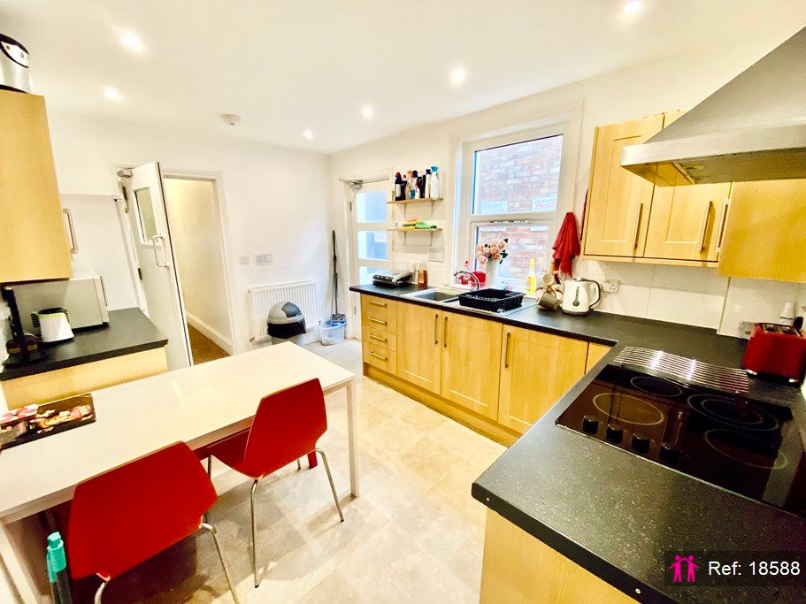 5 bed terraced house for sale in Cranbury Road, Eastleigh SO50 Zoopla
