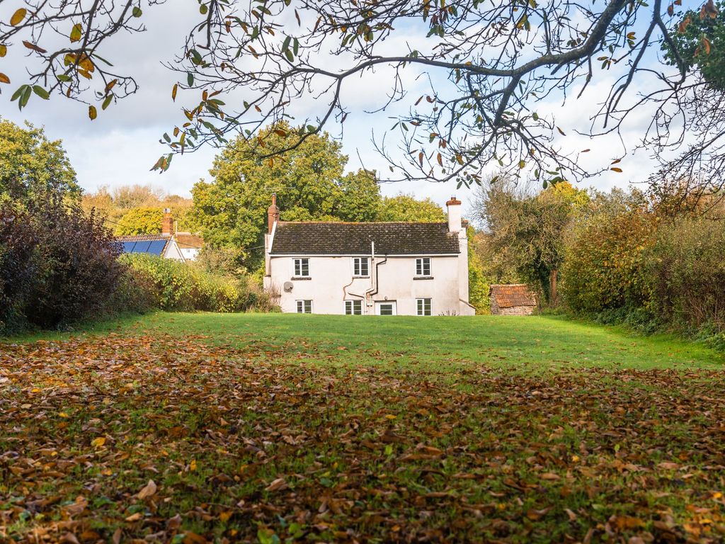 3 bed detached house to rent in Sandford, Crediton EX17, £900 pcm Zoopla