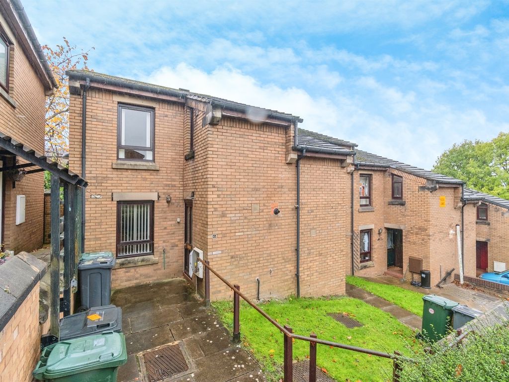 2 bed end terrace house for sale in Edward Street, Bingley BD16, £