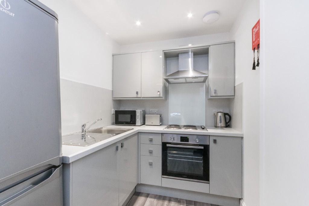 1 bed flat to rent in Caledonian Crescent, Dalry, Edinburgh EH11, £