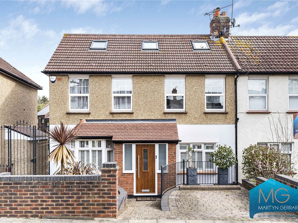4 bed end terrace house for sale in Hood Avenue, London N14 Zoopla