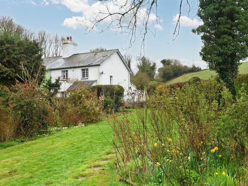 3 bed semidetached house for sale in Milton Abbas, Blandford Forum
