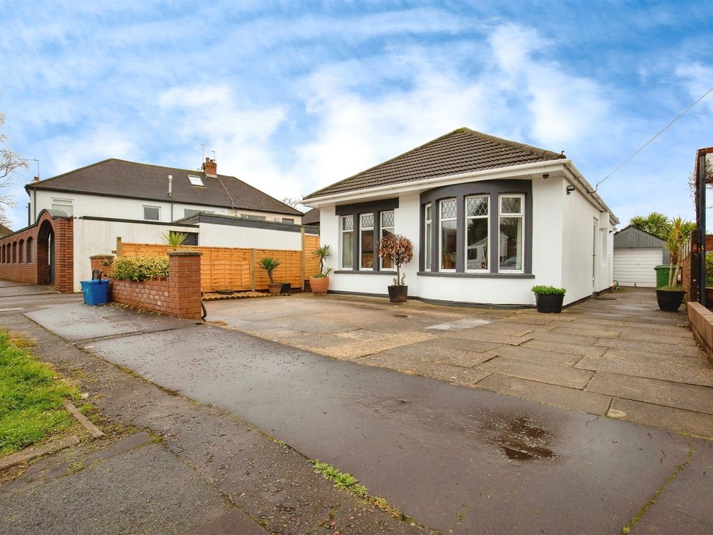 3 bed detached bungalow for sale in Keynsham Road, Whitchurch, Cardiff