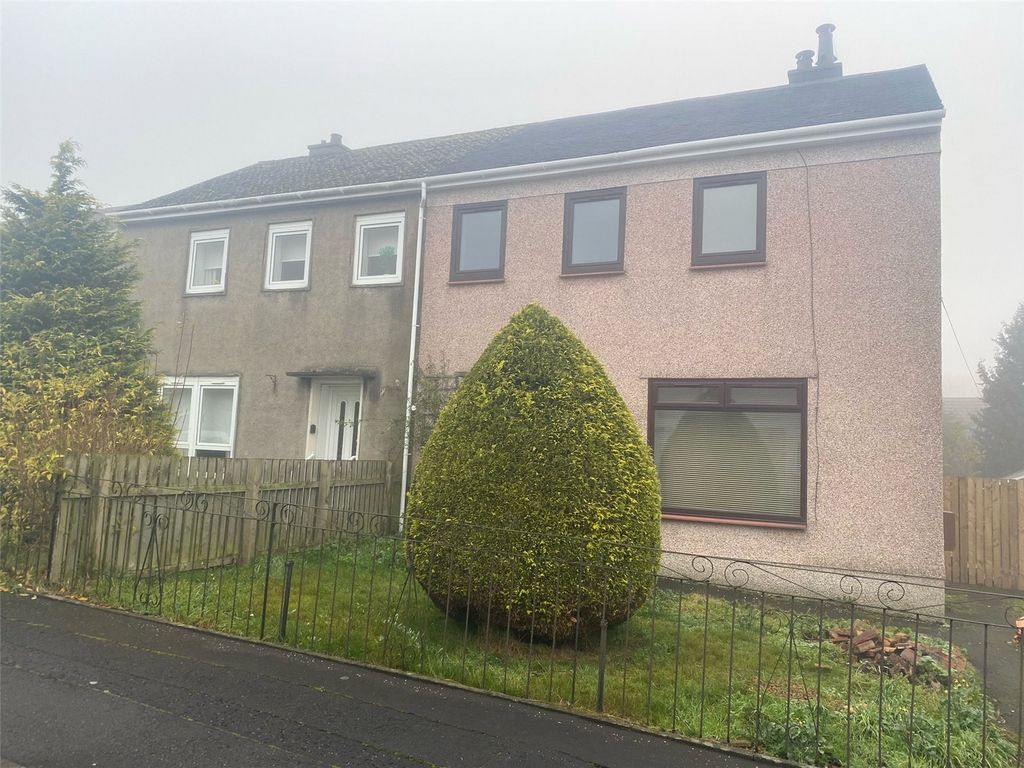 3 bed semidetached house to rent in Woodside Crescent, Newmains