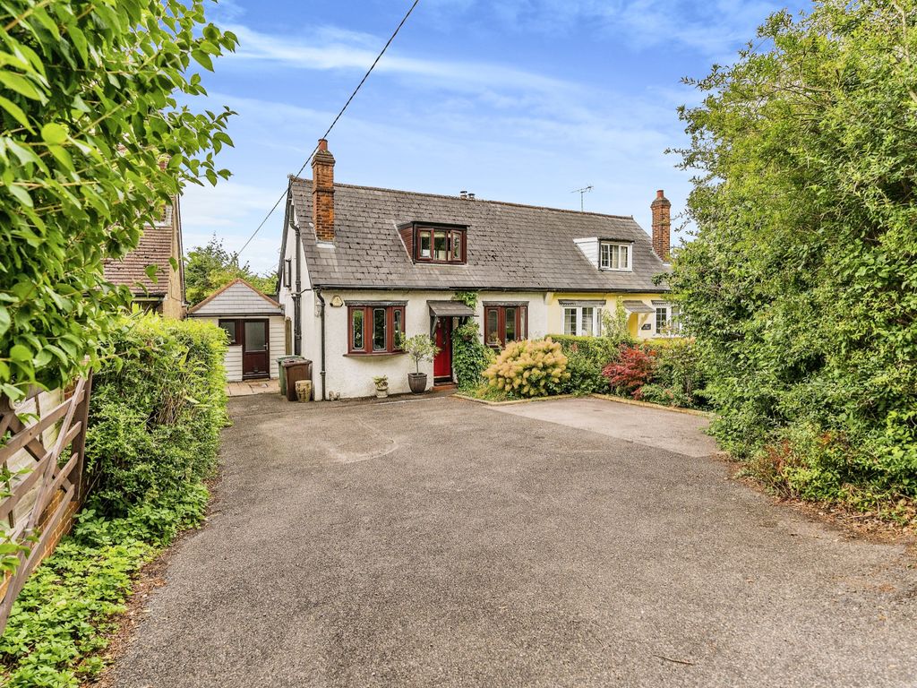 2 bed bungalow for sale in Pilgrims Way, Detling, Maidstone, Kent ME14