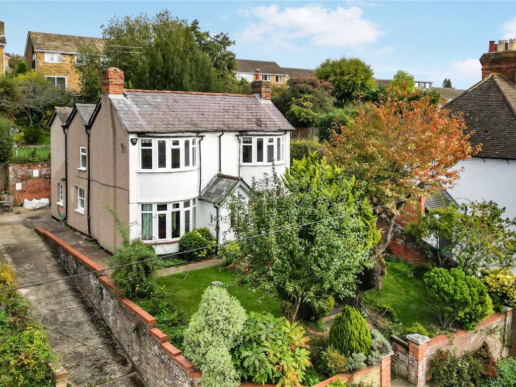 4 bed detached house for sale in Deanway, Chalfont St. Giles