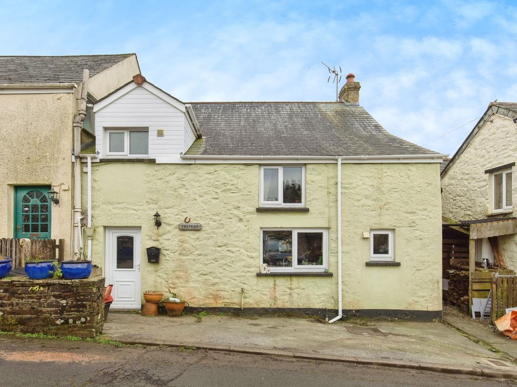 3 bed semidetached house for sale in Chapel Row, Tremar Coombe