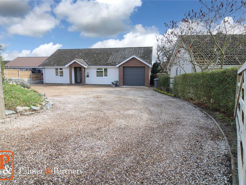 4 bed detached house for sale in Mill Hill, Aldringham, Leiston