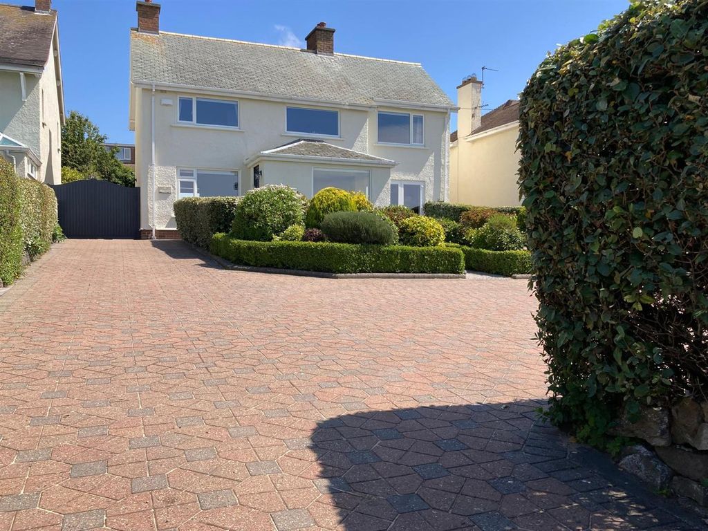 3 bed detached house for sale in Deganwy Road, Deganwy, Conwy LL31, £